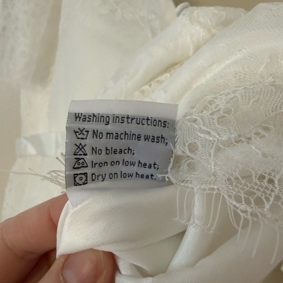 NWT Plus Size Wedding Dress White Lace Boho Cap Sleeve Size 18W Empire Waist - Picture 10 of 15